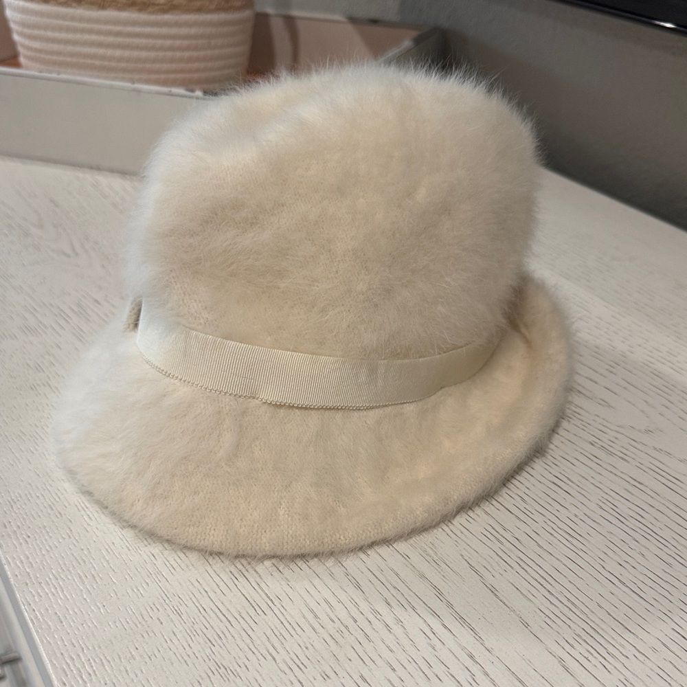 Kangol Cream Fuzzy Bucket fedora Hat